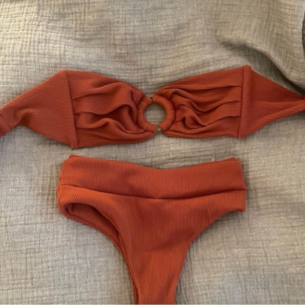 Kulani Kinis rust orange strapless bikini